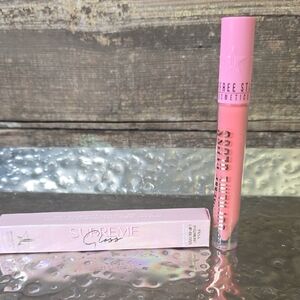 Jeffree Star Supreme Gloss - Vibrant Pink, Color 714, NEW